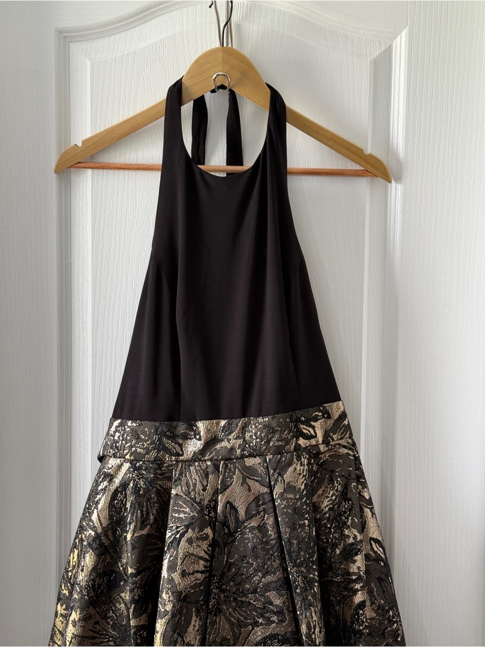 S.L. Fashions Black & Gold Halter Neck High-Low Jacquard Dress Size 6 - Picture 2 of 11